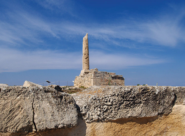 Ο Ναός του Απόλλωνα (Κολόνα) στην Αίγινα | Temple of Apollo (Kolona) in Aegina town