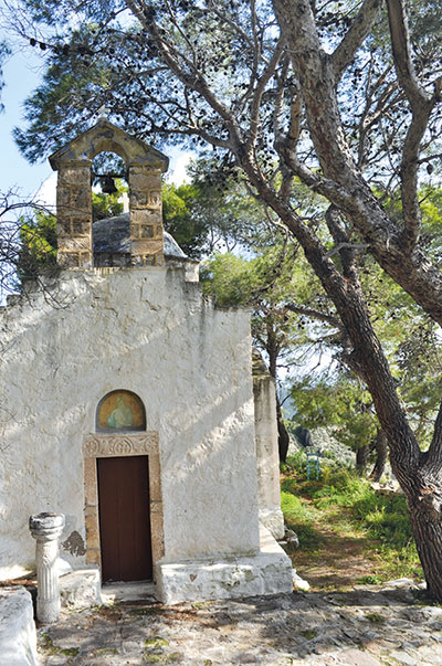 Εκκλησία στην Παλαιοχώρα | Church at Paleochora on Aegina