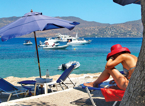 Παραλία στη Μονή